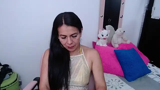 camilavargas  online show from 11-29-25, 10:02