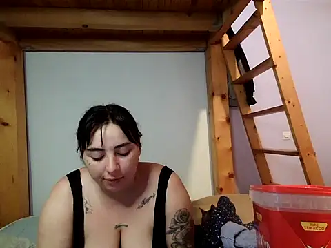 Snapshot of Emilie_1 chatting on 03-19-26, 02:54 Emilie 1 online show from 03-19-26, 02:54