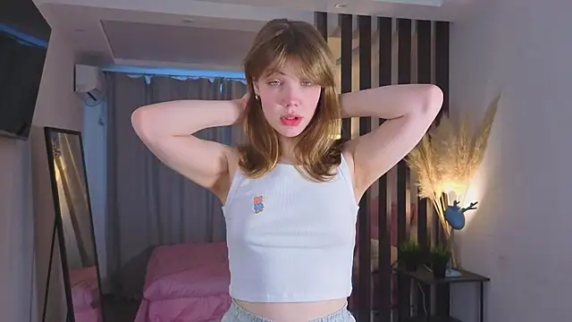 pienaple online show from 02-22-26, 04:02