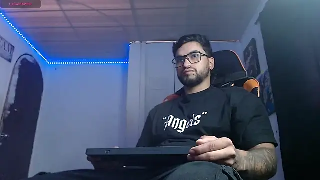 Snapshot of Chrys_harris77 chatting on 12-05-25, 07:10 Chrys harris77 online show from 12-05-25, 07:10