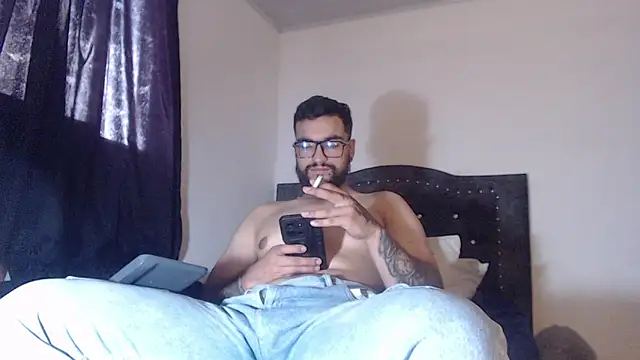 Snapshot of Chrys_harris77 chatting on 03-18-26, 06:22 Chrys harris77 online show from 03-18-26, 06:22