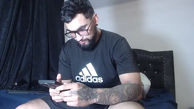 Snapshot of Chrys_harris77 chatting on 03-19-26, 11:31 Chrys harris77 online show from 03-19-26, 11:31