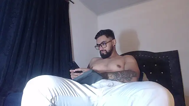 Snapshot of Chrys_harris77 chatting on 03-25-26, 03:56 Chrys harris77 online show from 03-25-26, 03:56