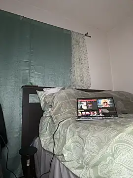 foreigntitts  online show from 03-13-26, 12:45