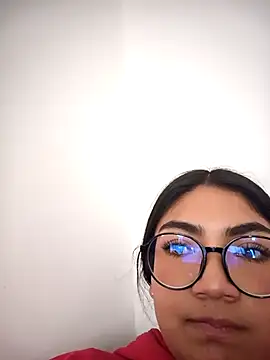 Snapshot of Violettabloom_ chatting on 09-30-25, 07:41 Violettabloom online show from 09-30-25, 07:41