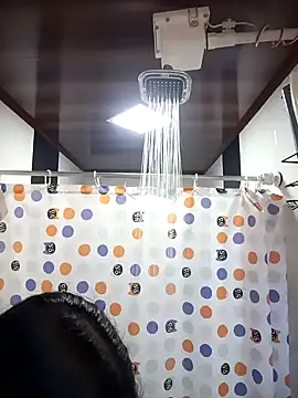 Snapshot of Violettabloom_ chatting on 10-11-25, 11:09 Violettabloom online show from 10-11-25, 11:09