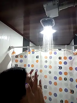 Snapshot of Violettabloom_ chatting on 11-10-25, 10:47 Violettabloom online show from 11-10-25, 10:47