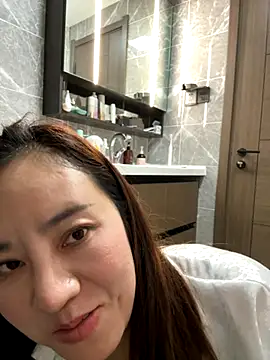 Kayla-love online show from 11-11-25, 02:28