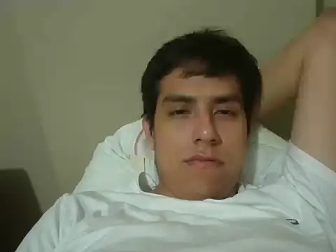 Snapshot of supguyLat chatting on 06-04-26, 05:35 supguyLat online show from 06-04-26, 05:35