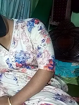 Snapshot of Cute_Couple59 chatting on 04-18-26, 07:01 Cute Couple59 online show from 04-18-26, 07:01
