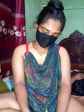 Snapshot of Cute_Couple59 chatting on 04-18-26, 07:51 Cute Couple59 online show from 04-18-26, 07:51