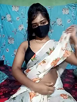 Snapshot of Cute_Couple59 chatting on 05-01-26, 06:34 Cute Couple59 online show from 05-01-26, 06:34
