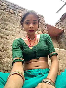 Snapshot of R_Roshni chatting on 03-20-26, 03:44 R Roshni online show from 03-20-26, 03:44