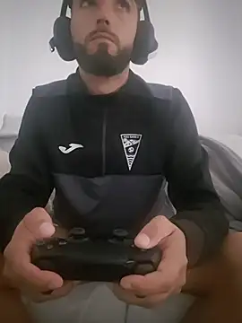 ismaelmaldonado1988 online show from 11-04-25, 11:09