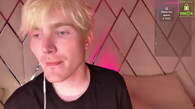 MikkiJohnsonn online show from 09-19-25, 04:25