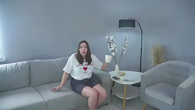IvanaFlathers online show from 09-20-25, 03:29