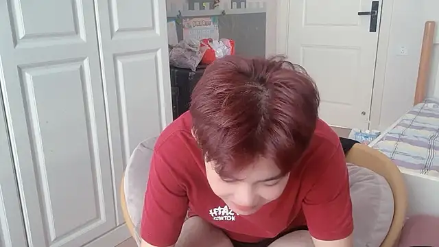 xlong00099 online show from 10-18-25, 04:37