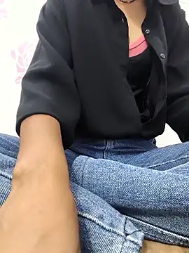 Snapshot of sassyishhu76 chatting on 09-27-25, 08:52 sassyishhu76 online show from 09-27-25, 08:52