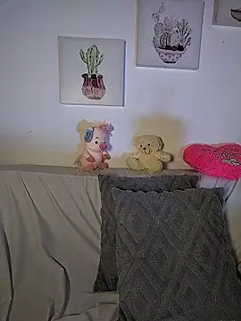 Suzanelee1 online show from 10-04-25, 03:37