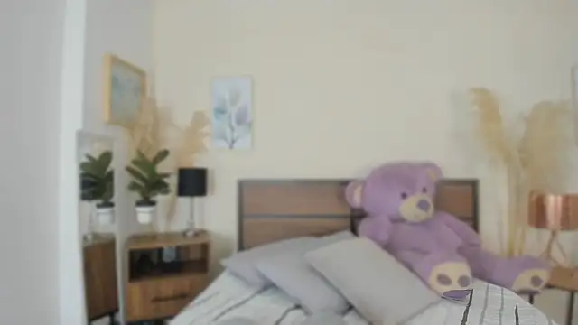 SofiaClarkson online show from 02-06-26, 11:57