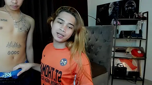 Snapshot of UncensoredCock chatting on 11-08-25, 04:40 UncensoredCock online show from 11-08-25, 04:40