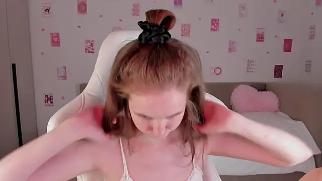 Snapshot of CrystalSoul_ chatting on 09-21-25, 05:25 CrystalSoul online show from 09-21-25, 05:25