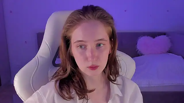 Snapshot of CrystalSoul_ chatting on 11-02-25, 03:36 CrystalSoul online show from 11-02-25, 03:36