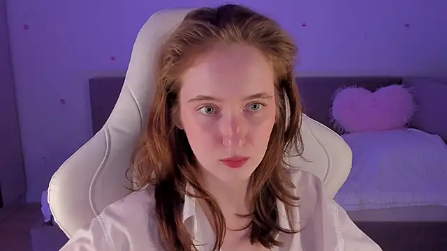 Snapshot of CrystalSoul_ chatting on 11-03-25, 09:05 CrystalSoul online show from 11-03-25, 09:05