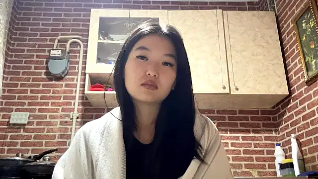 EmmaLeexth online show from 02-11-26, 02:11