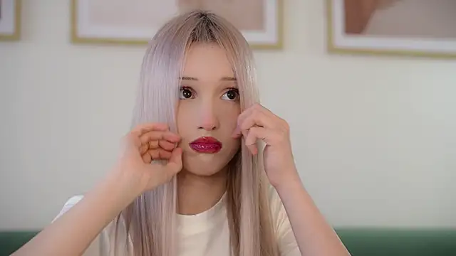 Laura Obsidian online show from 09-30-25, 07:46