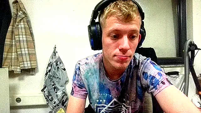 meeeeeeee2233 online show from 09-17-25, 06:53