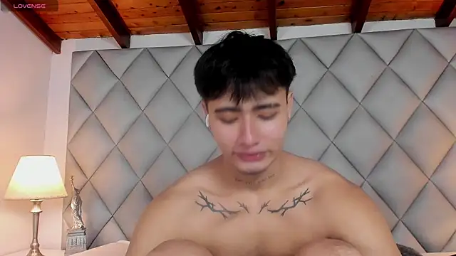 Clement Reyes online show from 11-21-25, 12:37