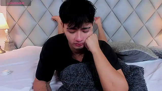 Clement Reyes online show from 12-14-25, 02:00