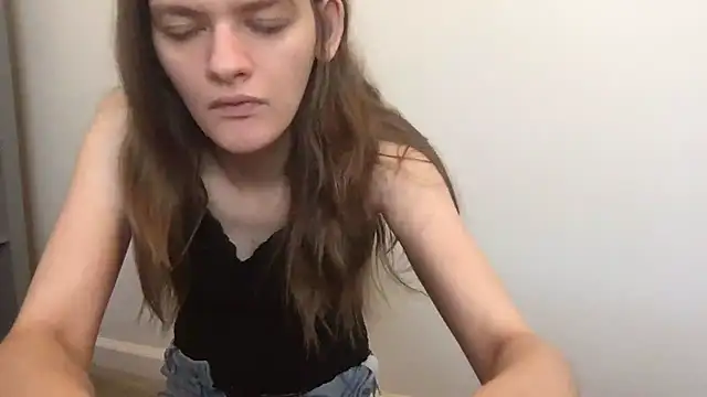 gumbiekitty online show from 10-27-25, 04:44