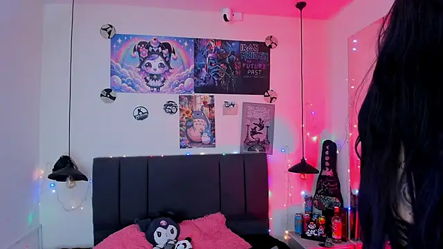 SabrinaV  online show from 05-07-26, 11:26