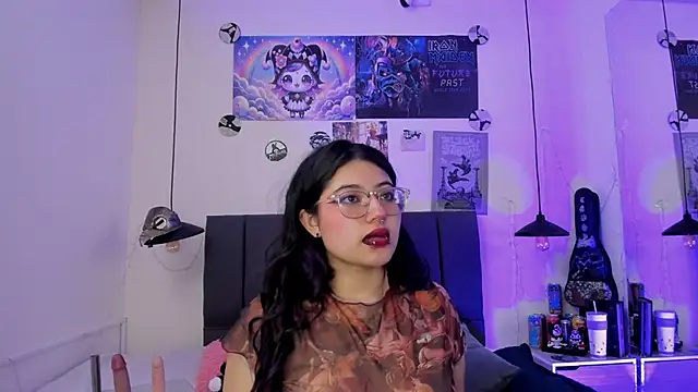 SabrinaV  online show from 06-01-26, 11:12