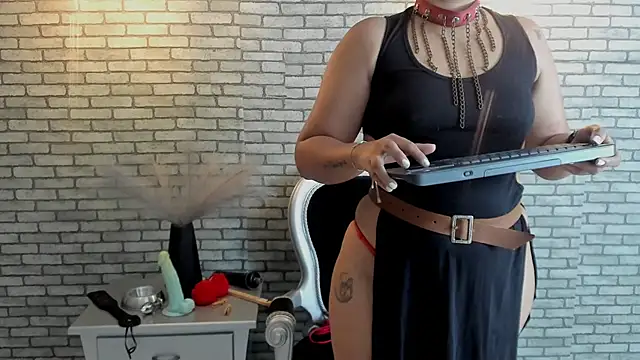 Snapshot of BDSM_MEDUZA chatting on 09-20-25, 12:17 BDSM MEDUZA online show from 09-20-25, 12:17