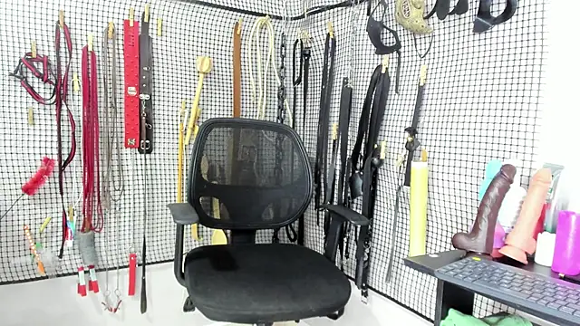 Snapshot of BDSM_MEDUZA chatting on 03-03-26, 03:34 BDSM MEDUZA online show from 03-03-26, 03:34