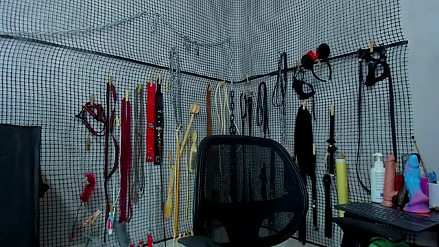 Snapshot of BDSM_MEDUZA chatting on 03-04-26, 01:55 BDSM MEDUZA online show from 03-04-26, 01:55