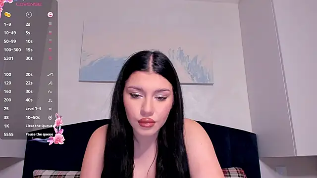 Snapshot of KendraKiss_ chatting on 10-26-25, 08:26 KendraKiss  online show from 10-26-25, 08:26
