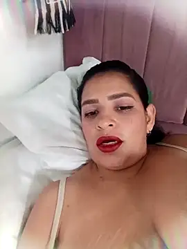 Hugueboobs chantall  online show from 02-17-26, 07:53