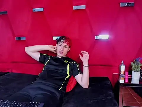 Snapshot of ANLLELOAndANGELA chatting on 09-26-25, 04:33 ANLLELOAndANGELA online show from 09-26-25, 04:33