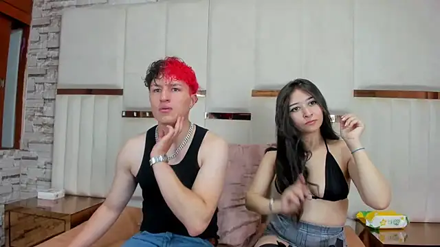 Snapshot of ANLLELOAndANGELA chatting on 10-21-25, 05:46 ANLLELOAndANGELA online show from 10-21-25, 05:46