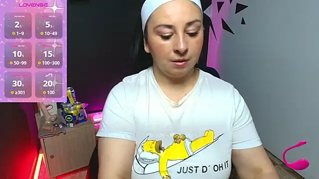 Snapshot of AgataThompson_ chatting on 09-27-25, 07:08 AgataThompson online show from 09-27-25, 07:08