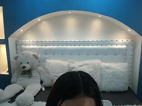 ivet hall online show from 11-06-25, 08:54