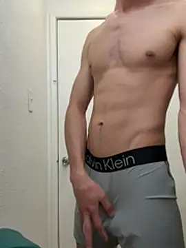 Snapshot of gymratforyouu chatting on 03-13-26, 04:52 gymratforyouu online show from 03-13-26, 04:52