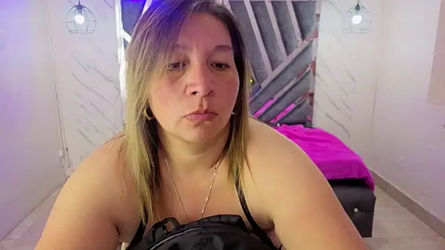 MaylinRosse  online show from 05-09-26, 07:19