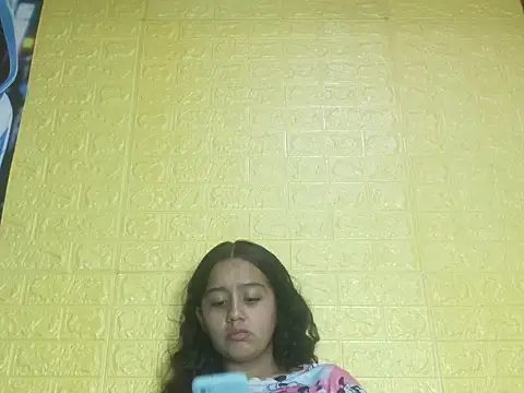 Snapshot of samantadpfisting chatting on 10-15-25, 06:52 samantadpfisting online show from 10-15-25, 06:52