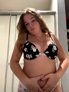 Snapshot of blondefun3818 chatting on 09-30-25, 02:05 blondefun3818 online show from 09-30-25, 02:05