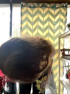 Snapshot of blondefun3818 chatting on 10-05-25, 08:18 blondefun3818 online show from 10-05-25, 08:18